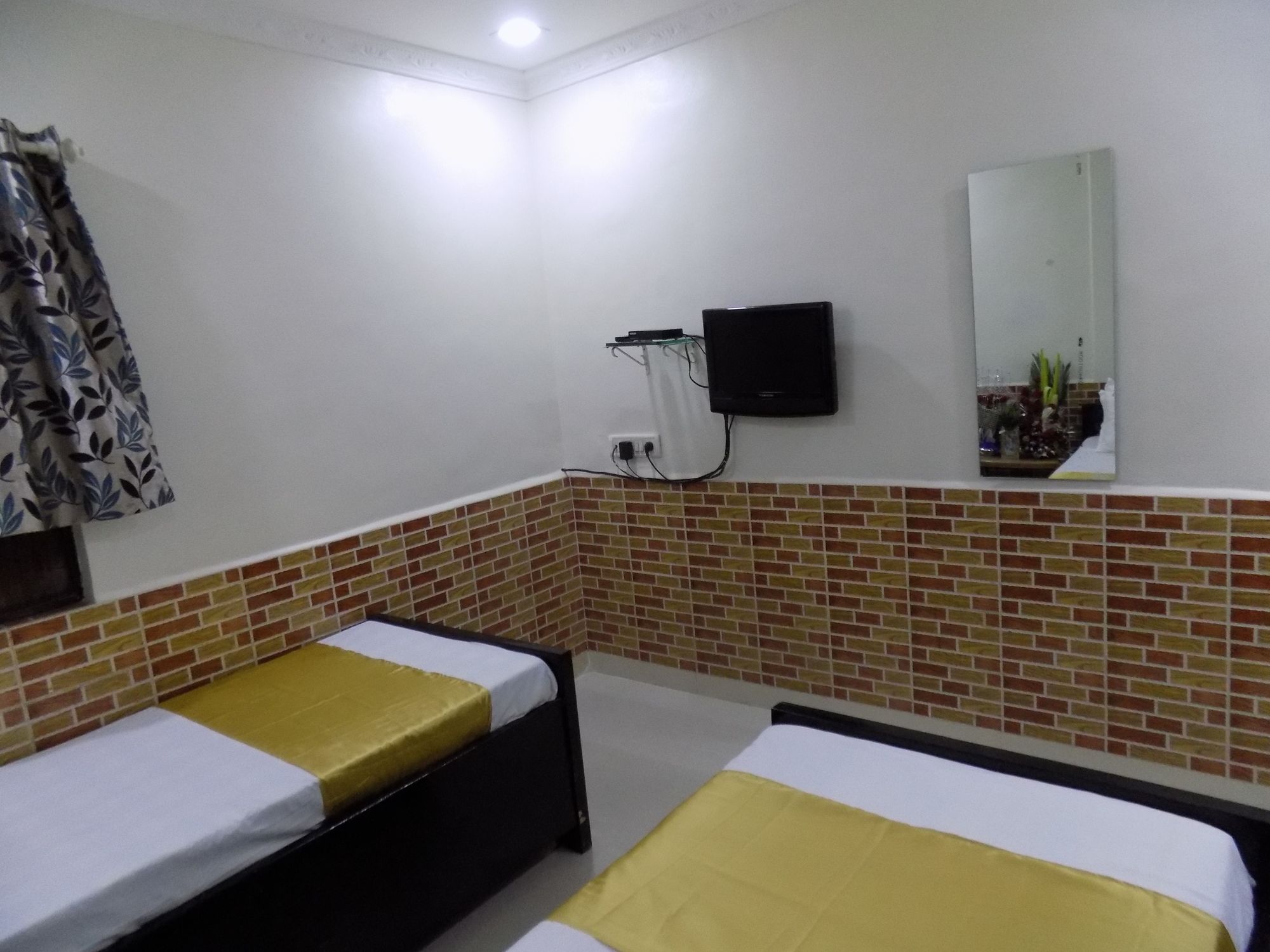 Hotel Garden Residency