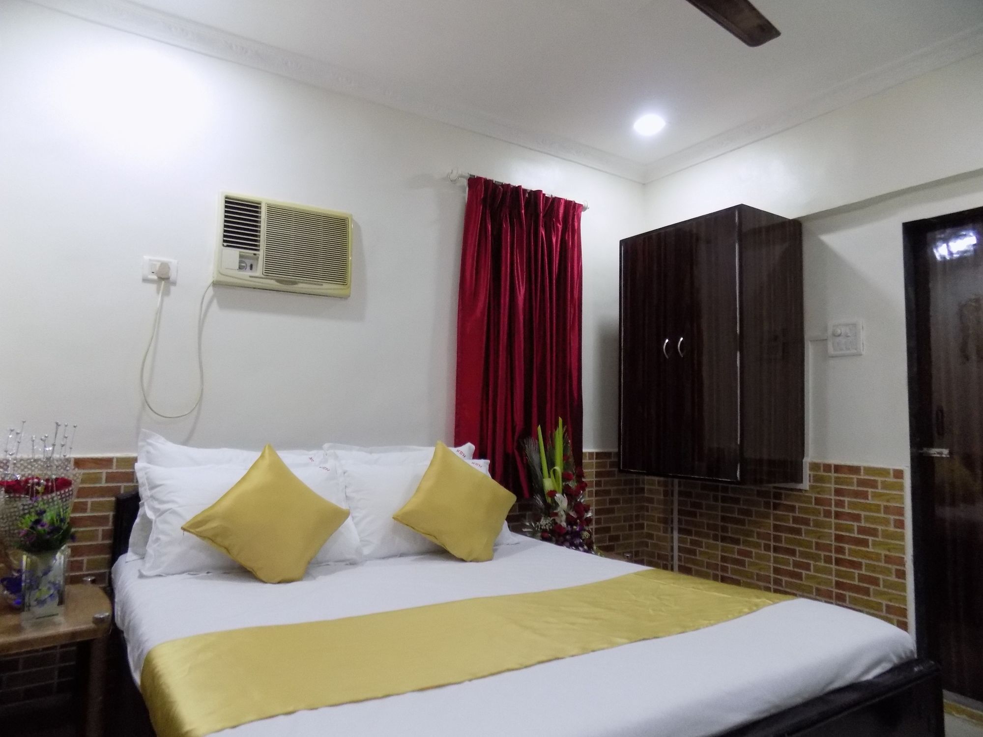 Hotel Garden Residency