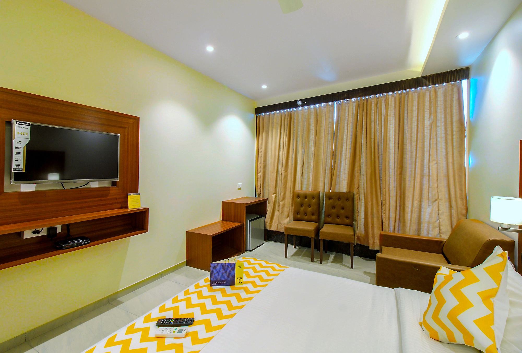 FabHotel Le Western Andheri