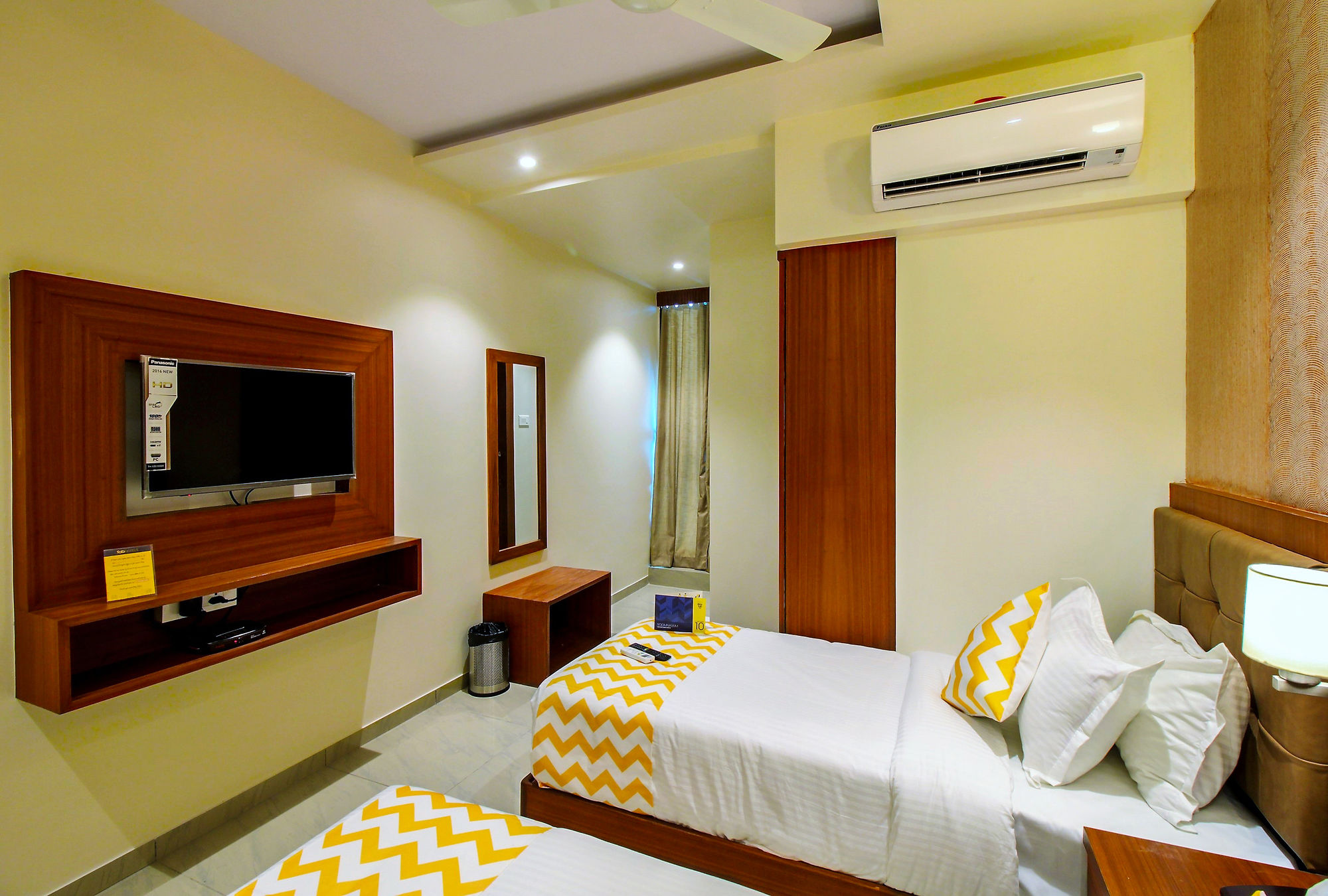 FabHotel Le Western Andheri