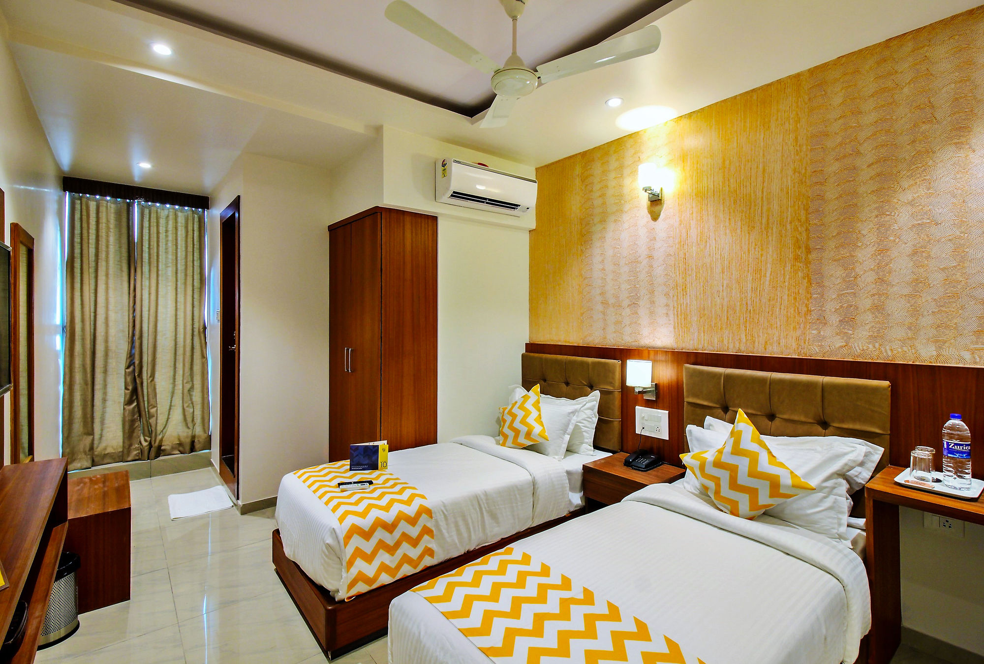 FabHotel Le Western Andheri
