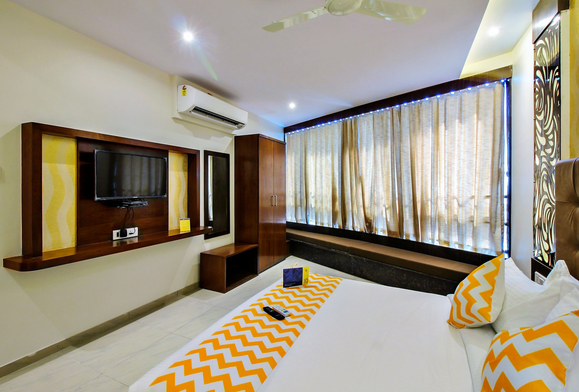FabHotel Le Western Andheri