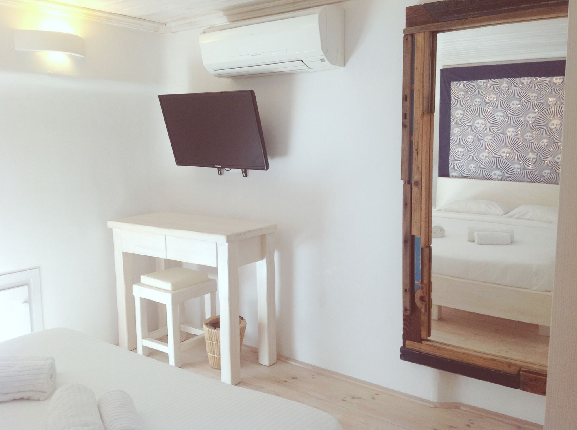 Marcia Suites