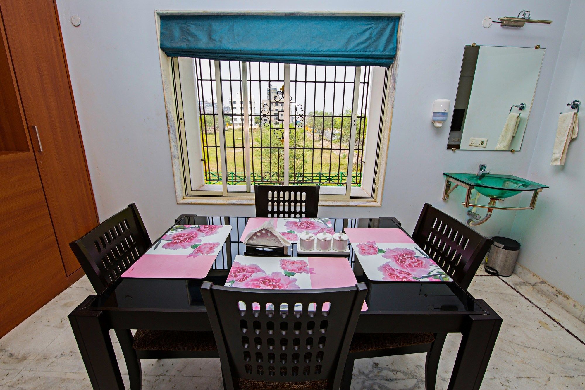 FabHotel Sreemaa New Town