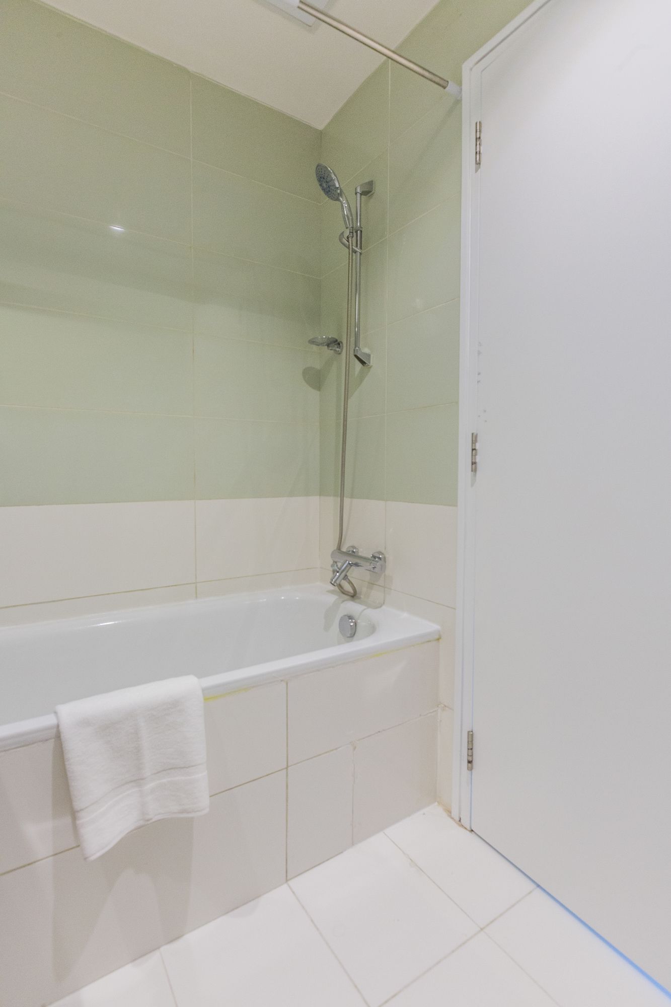 Faraway Homes - Marina Heights