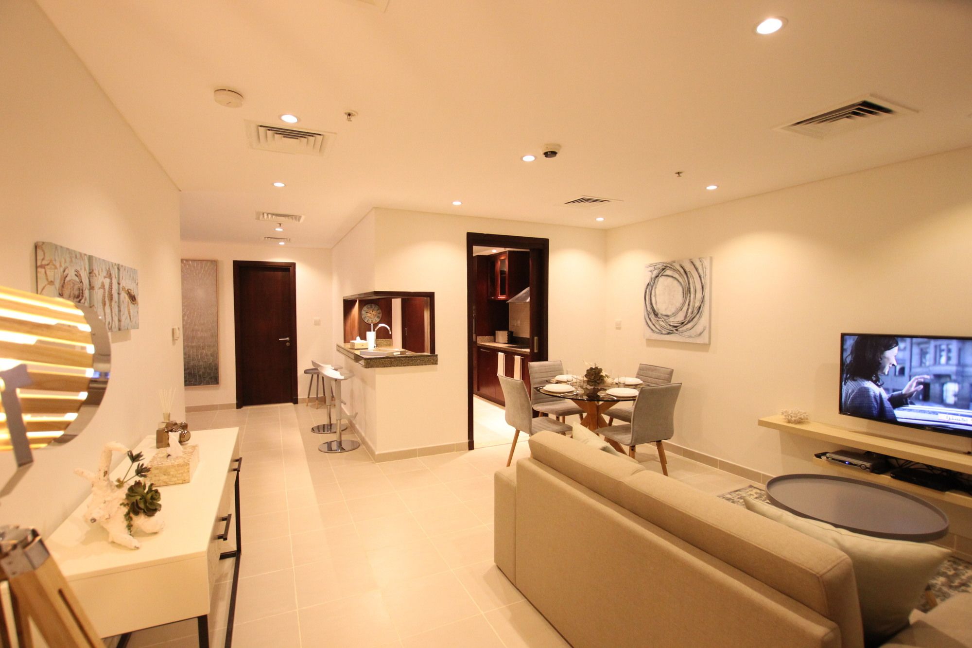 Faraway Homes - Marina Promenade