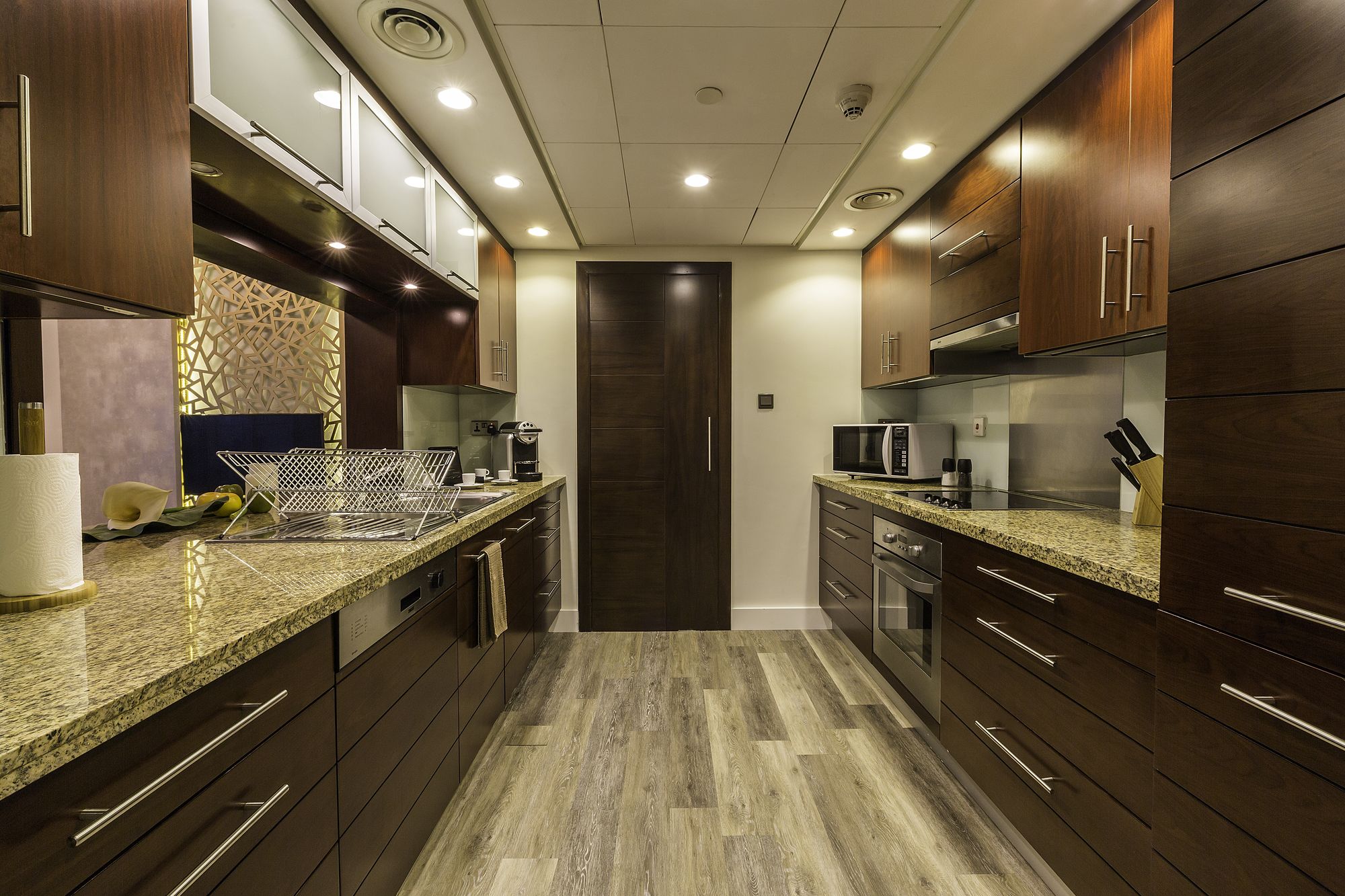 Faraway Homes - Burj Views Luxury