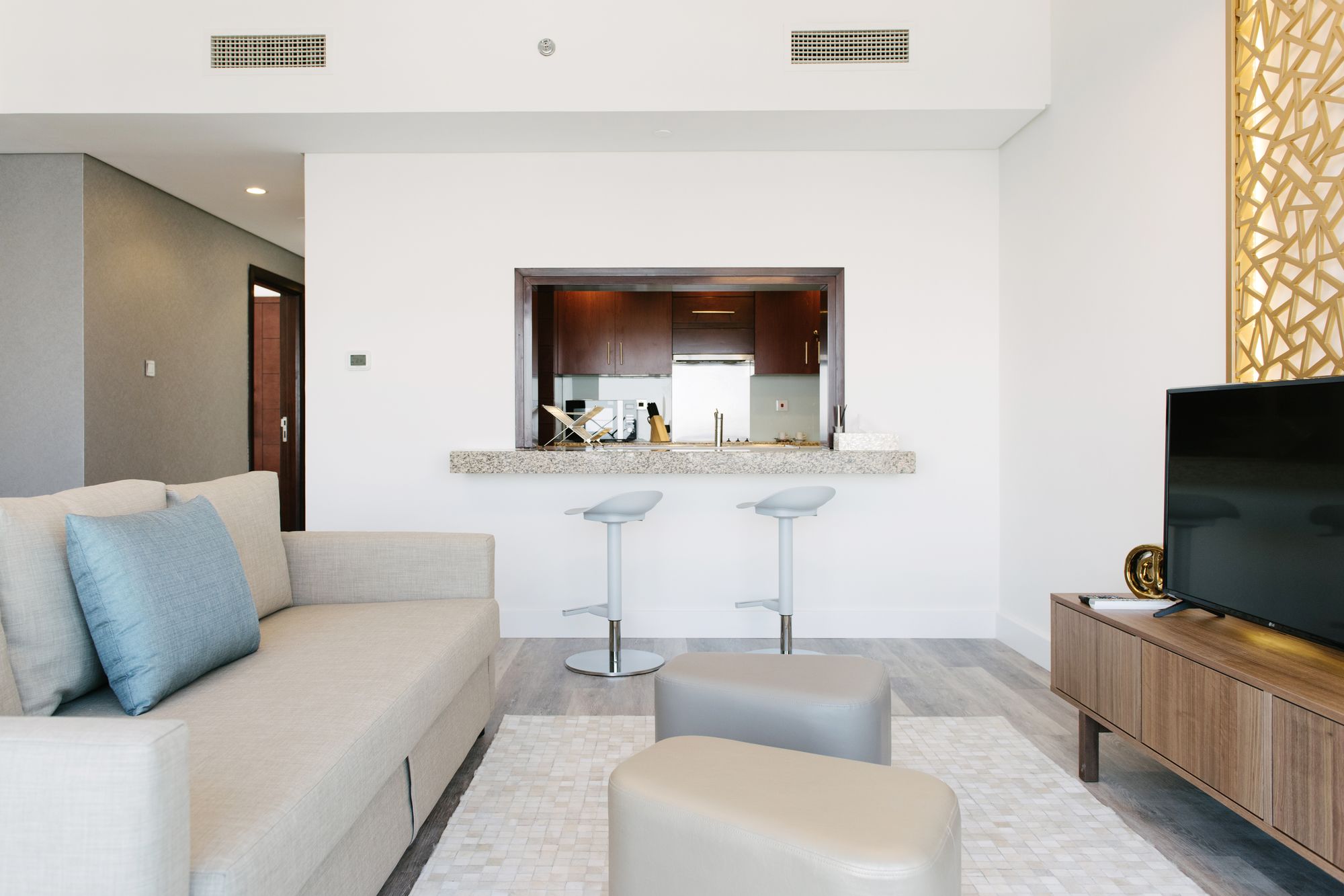 Faraway Homes - Burj Views Luxury