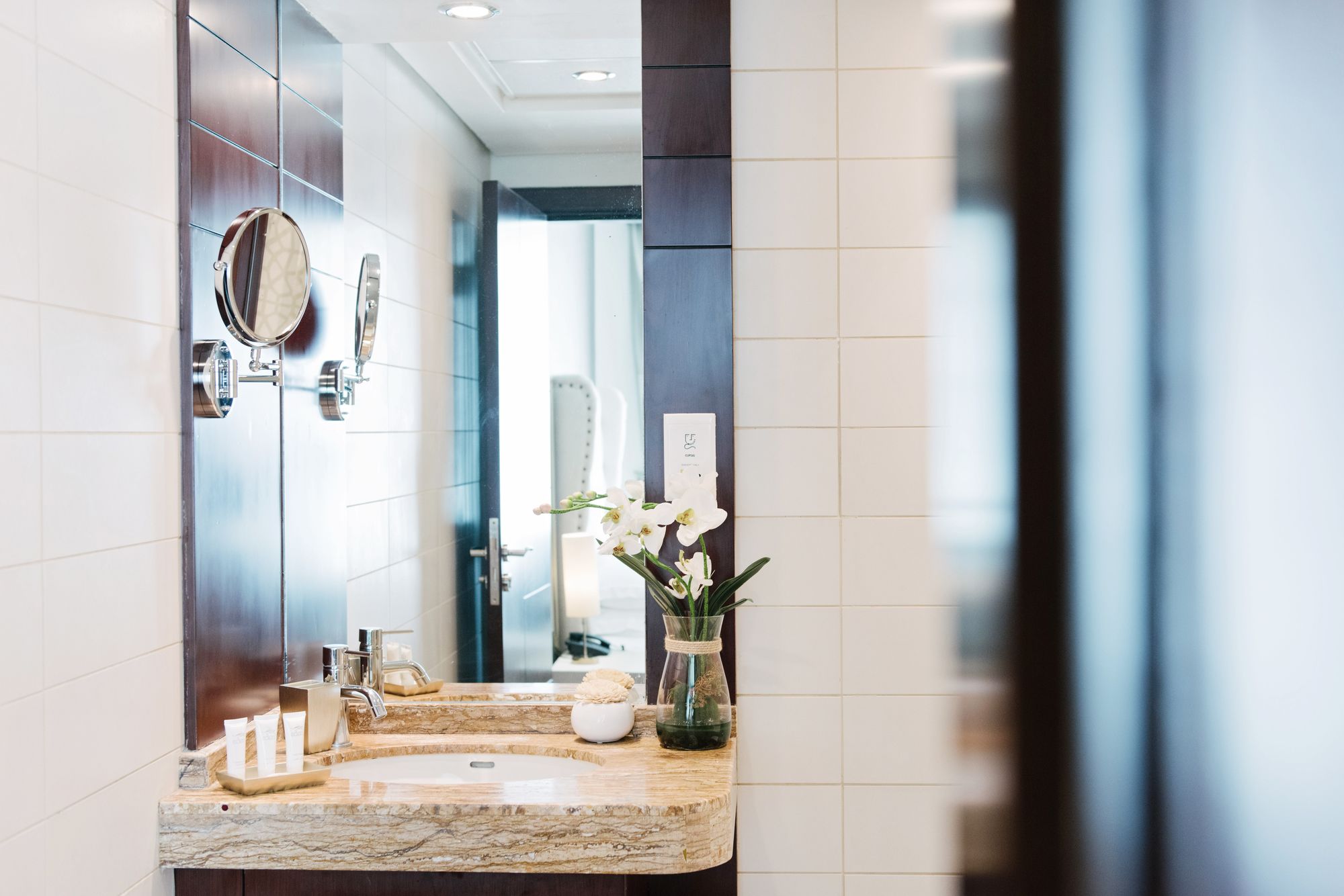 Faraway Homes - Burj Views Luxury