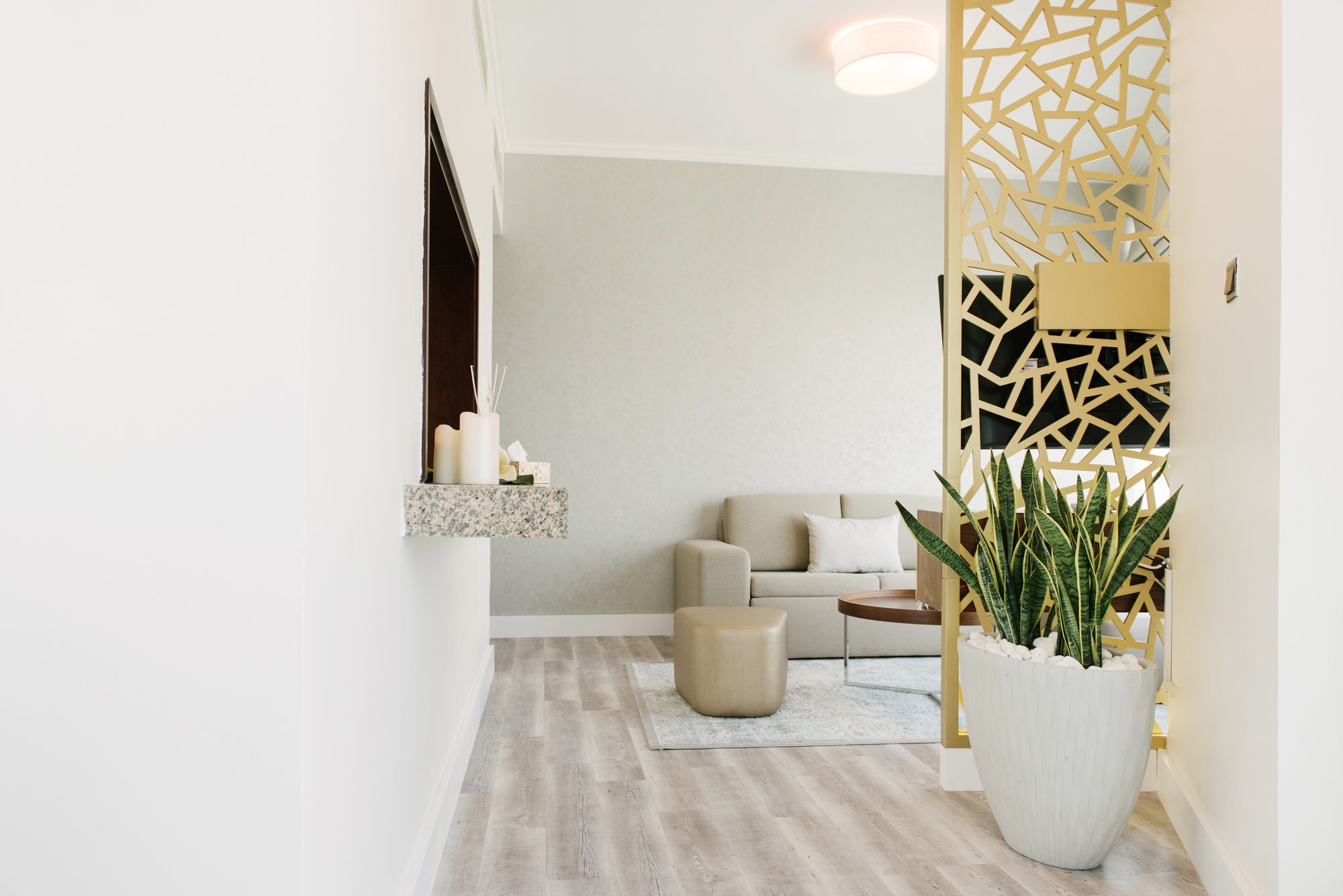 Faraway Homes - Burj Views Luxury
