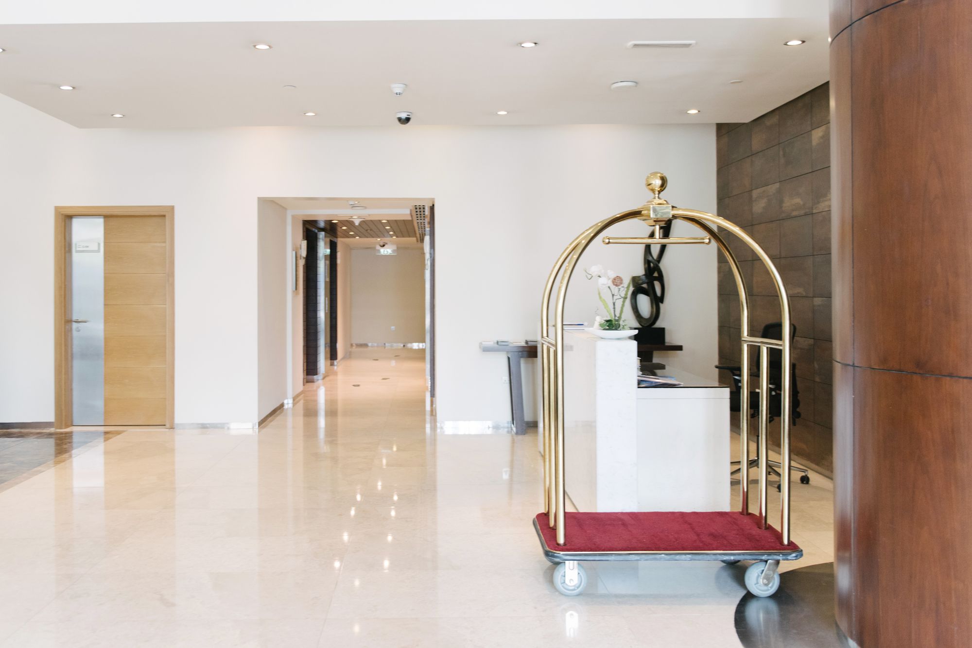 Faraway Homes - Burj Views Luxury