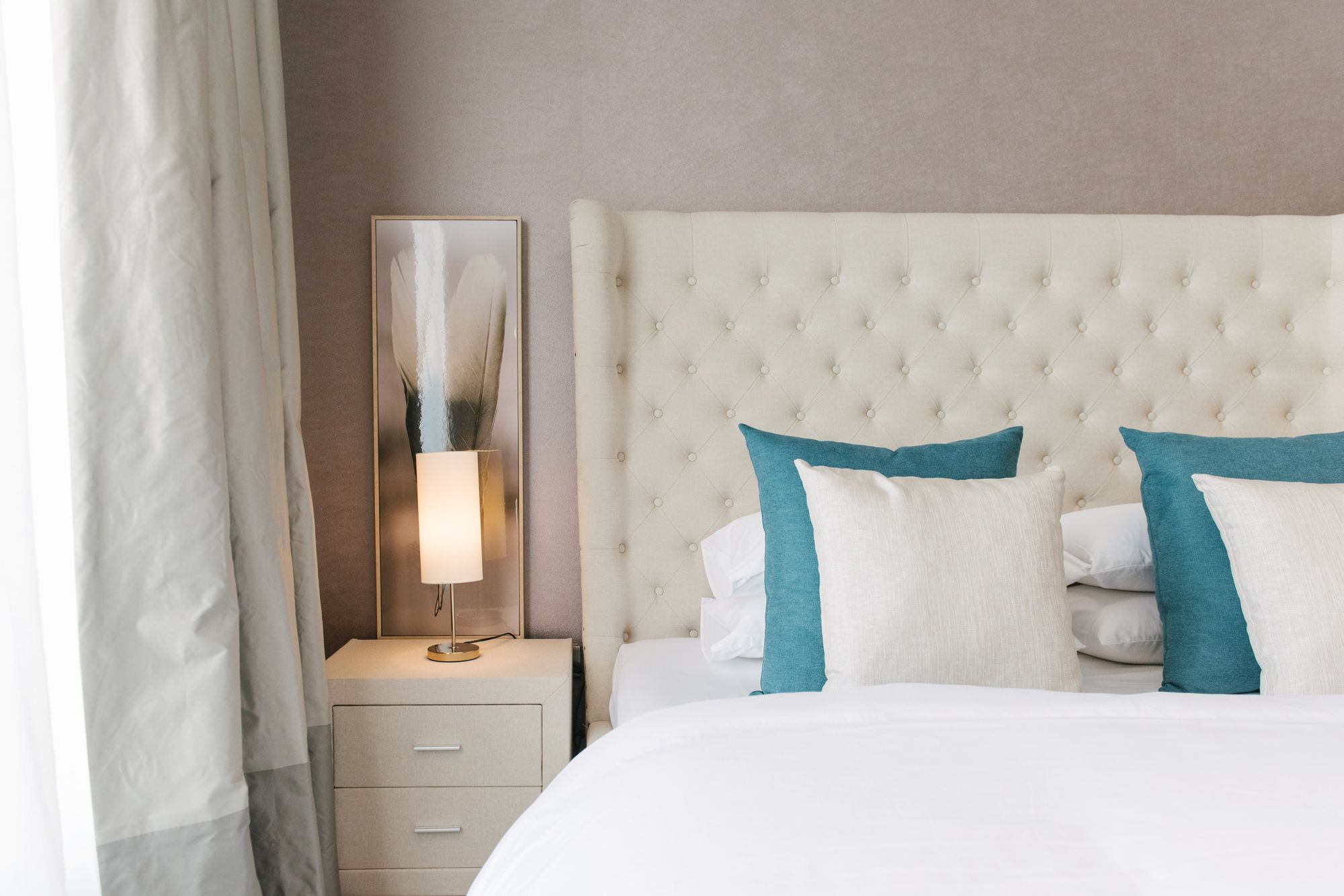 Faraway Homes - Burj Views Luxury