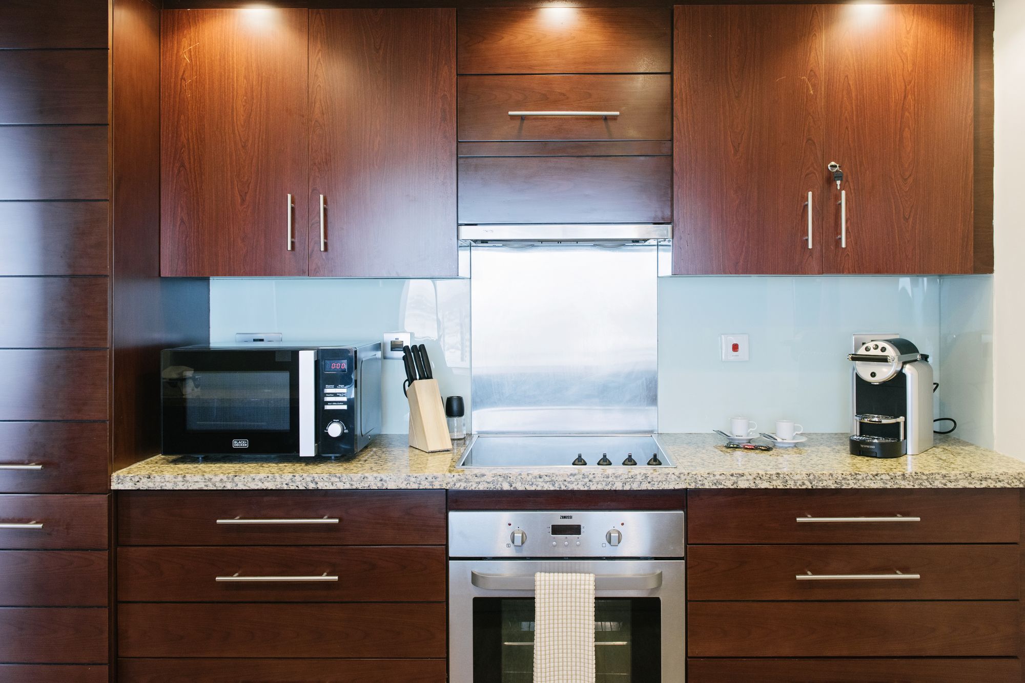 Faraway Homes - Burj Views Luxury