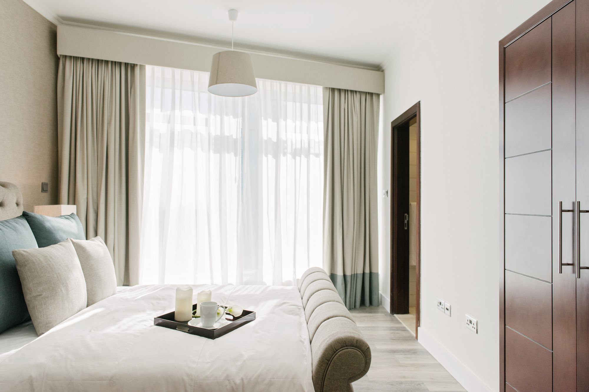 Faraway Homes - Burj Views Luxury