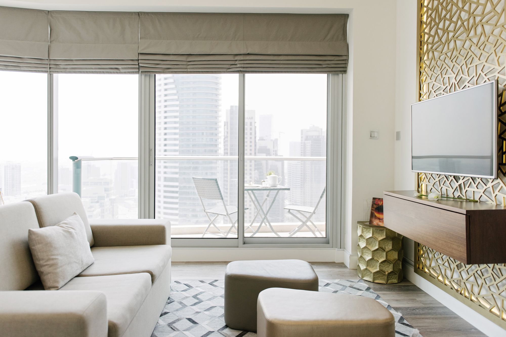 Faraway Homes - Burj Views Luxury