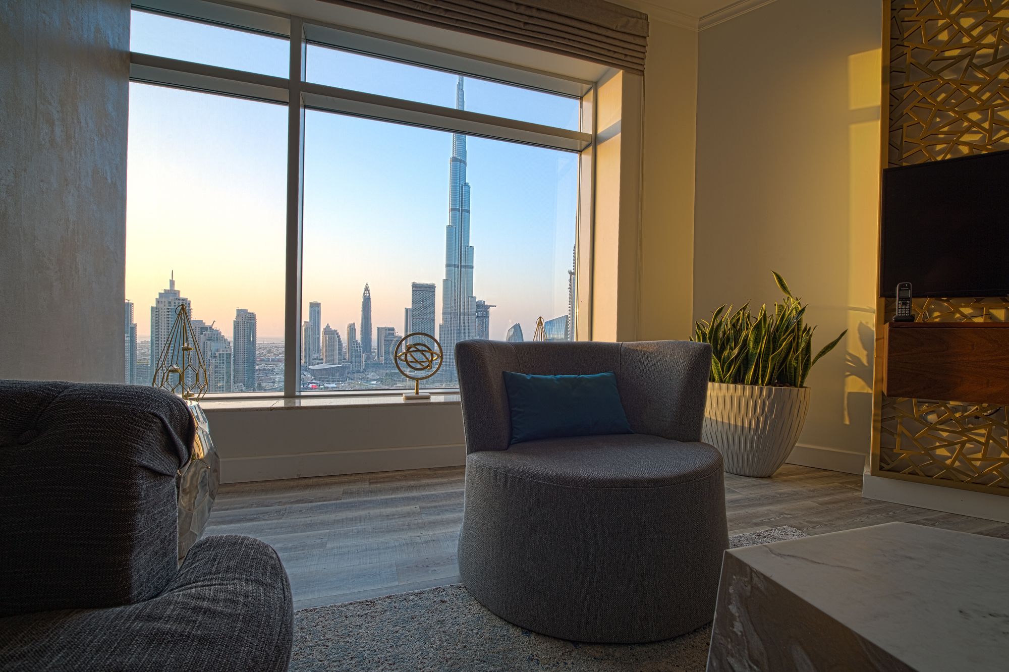 Faraway Homes - Burj Views Luxury