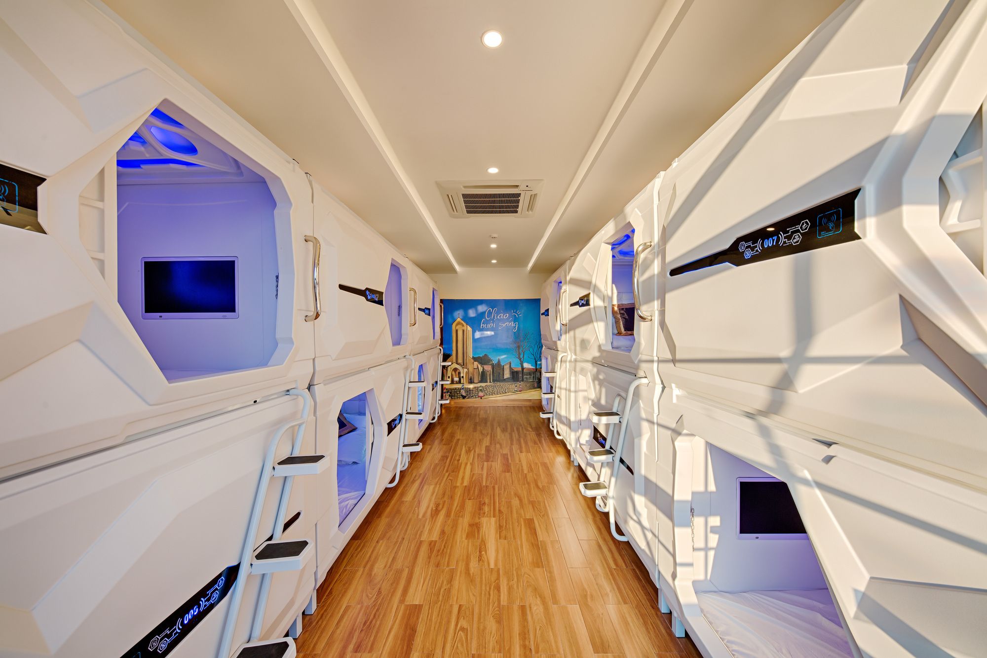 Danang Capsule Hotel