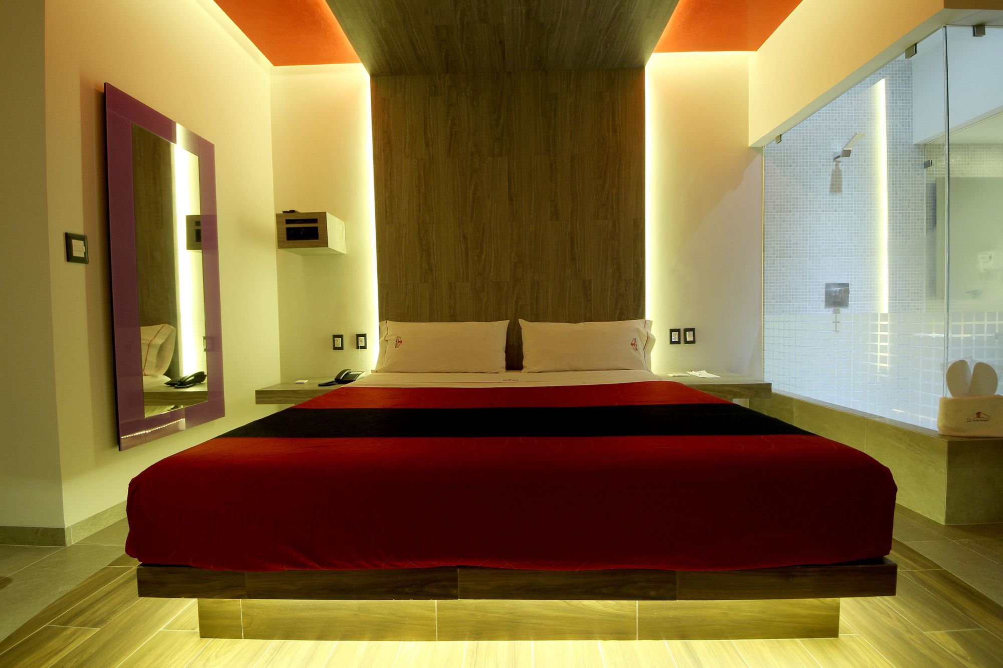 Auto Hotel Marques - Adults Only