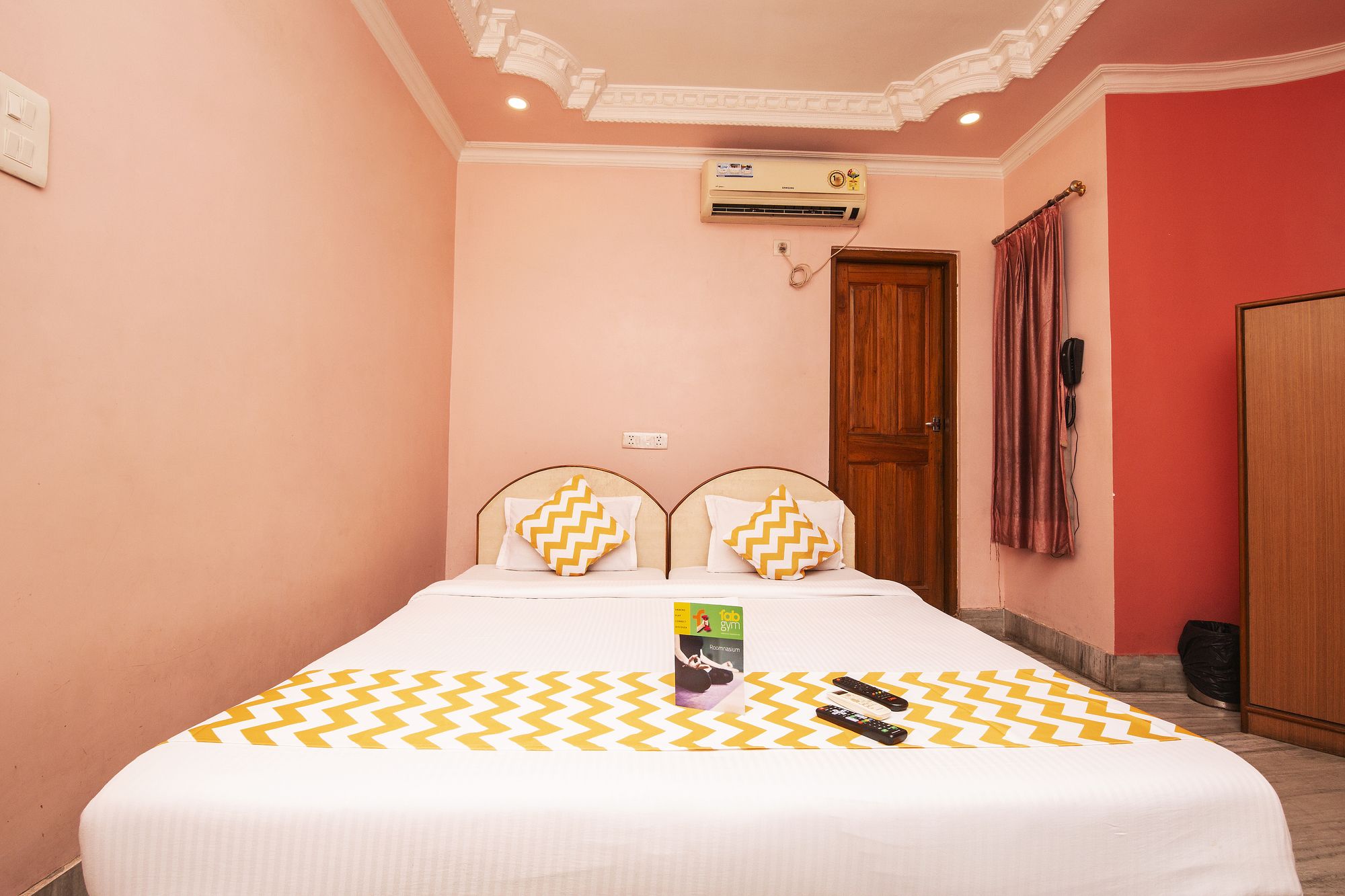 FabHotel 21st Milestone Delhi Airport