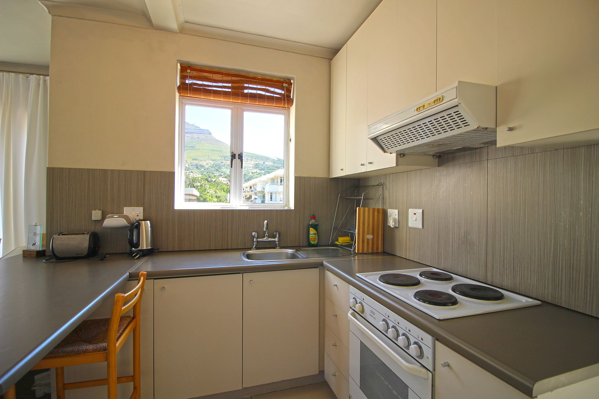 Fairmont And Albany P1