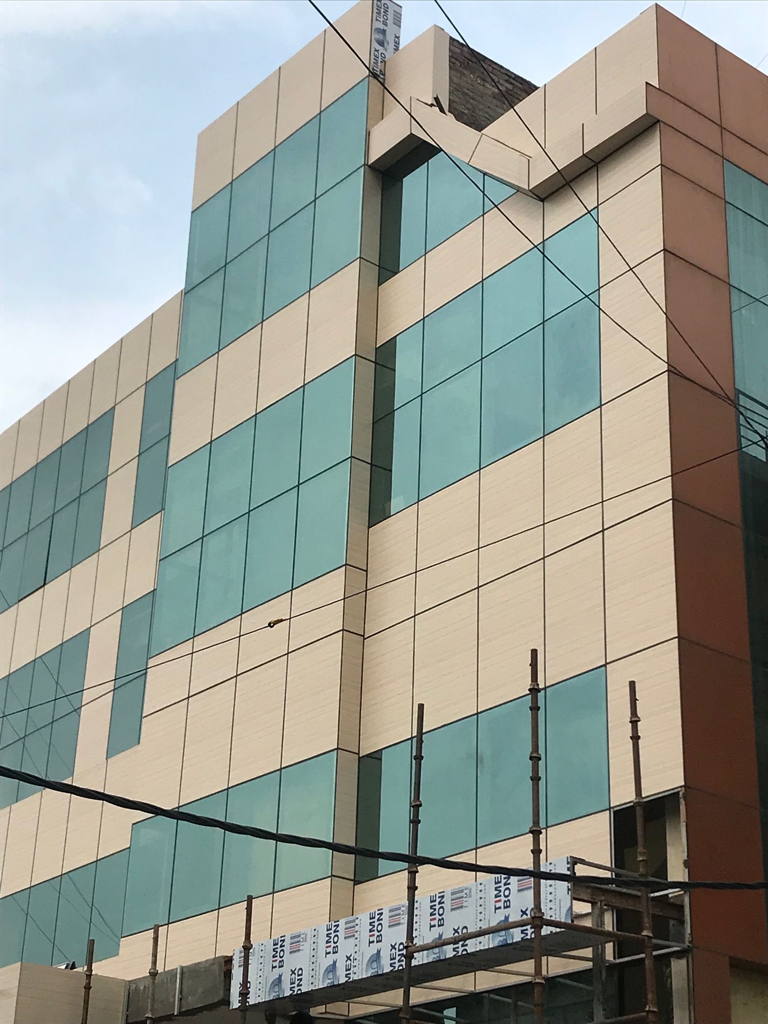Side Image 1