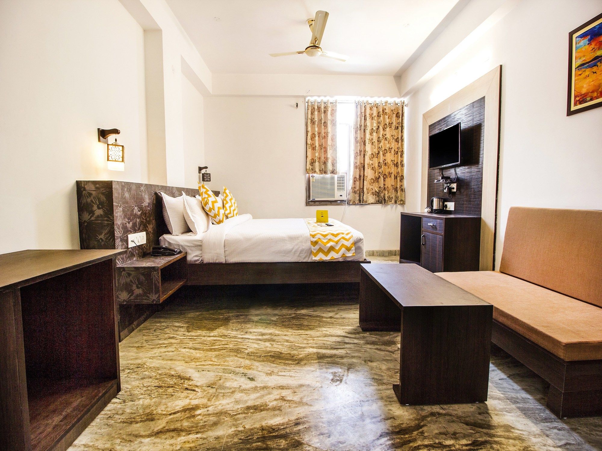 FabHotel Luxurs Gopalpura