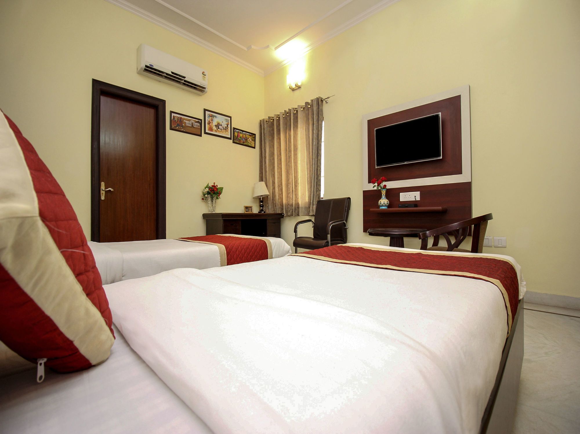 OYO 5550 Jaipur Homestays