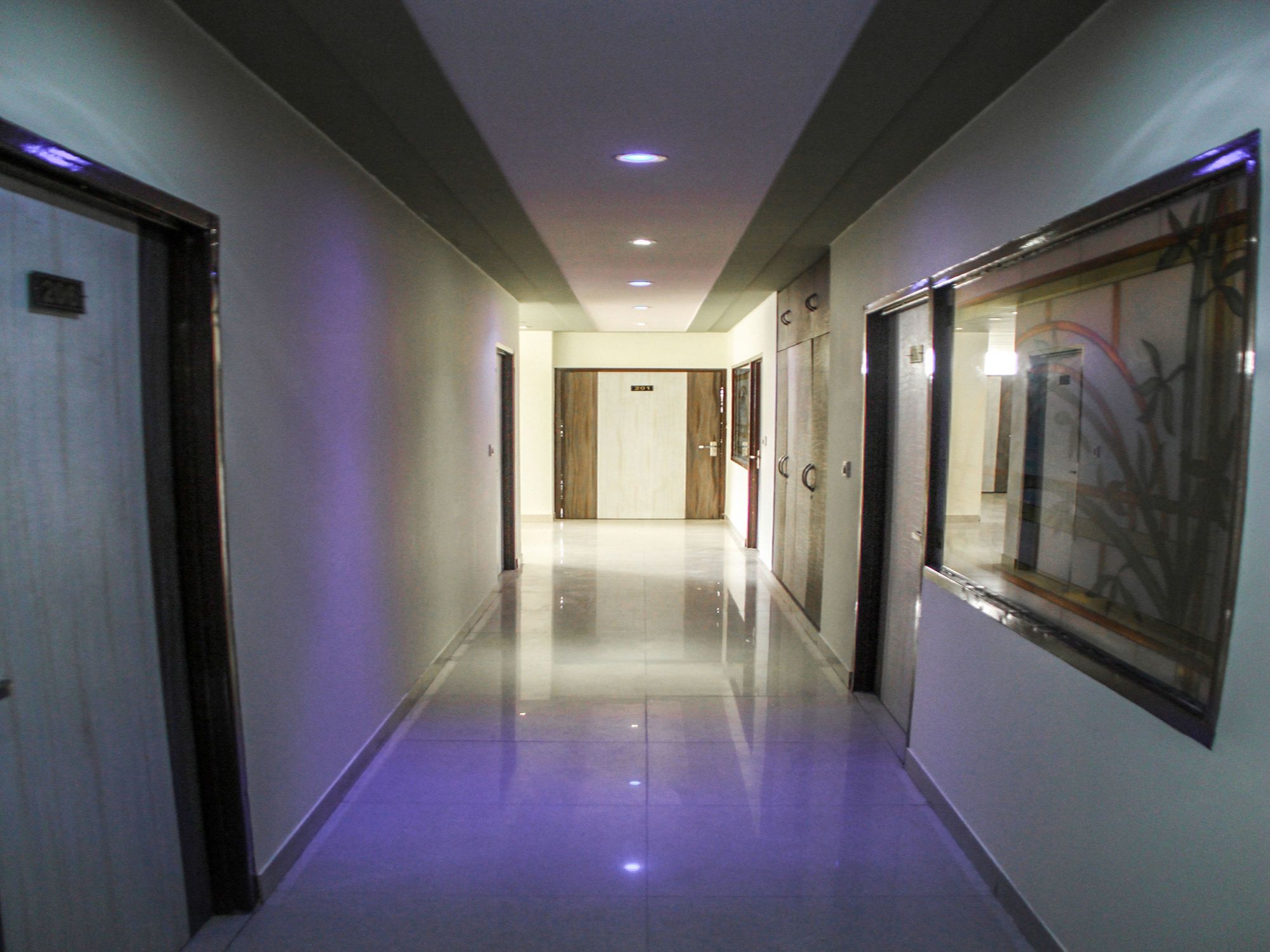 OYO 14864 Hotel Satyam Inn