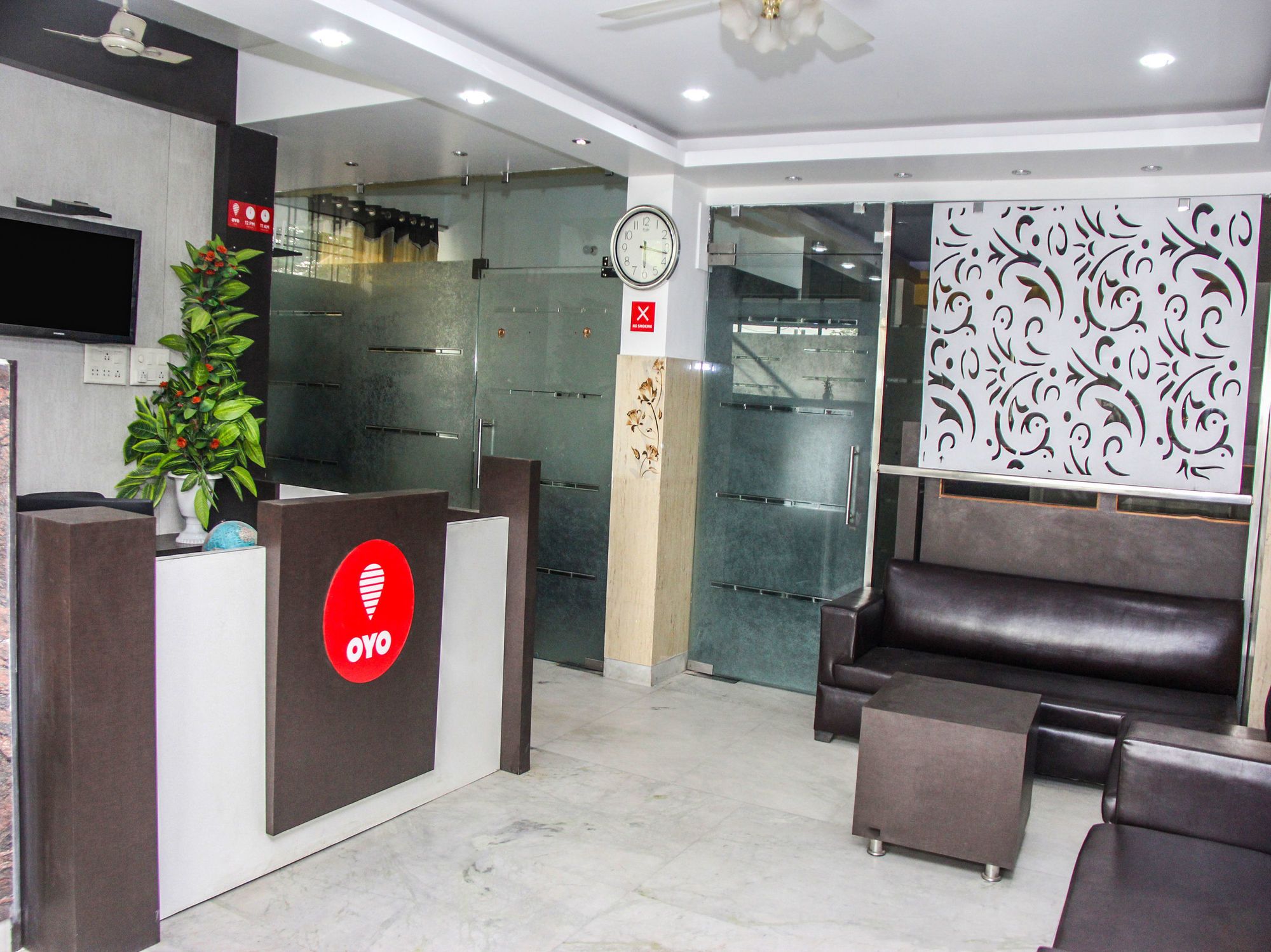OYO 14864 Hotel Satyam Inn