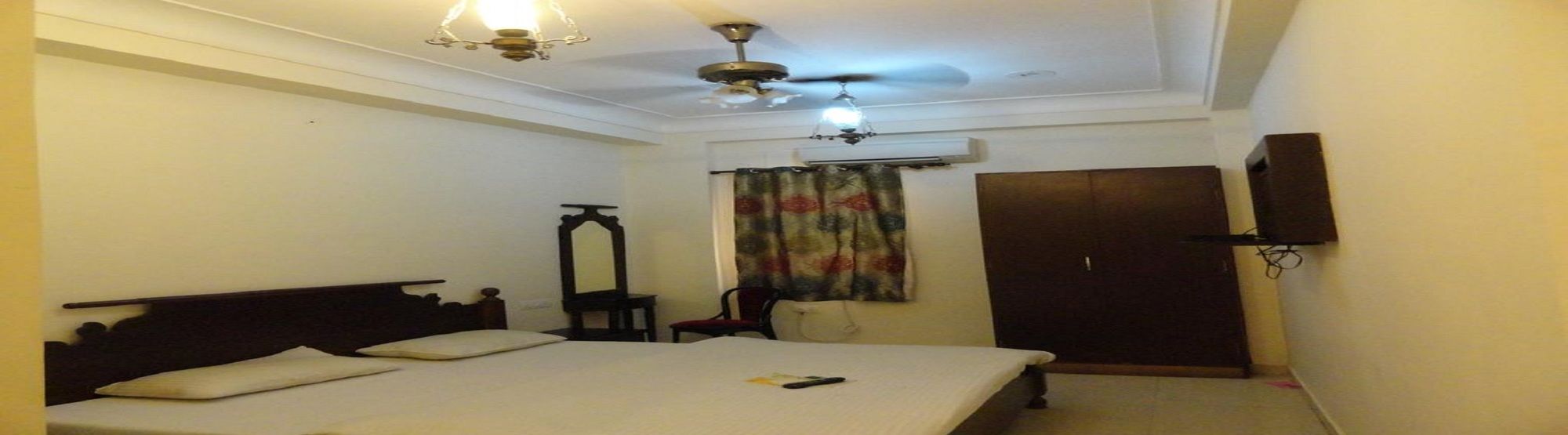 Room Maangta 102 Jaipur