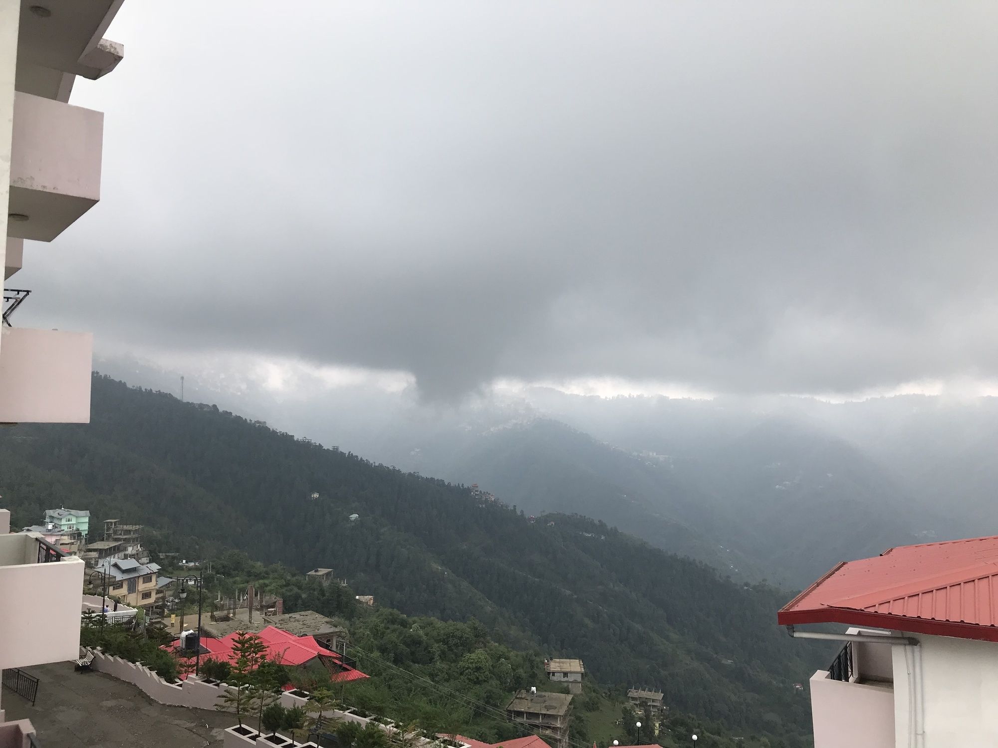 Spangle Heights - Shimla, Suites & Residences