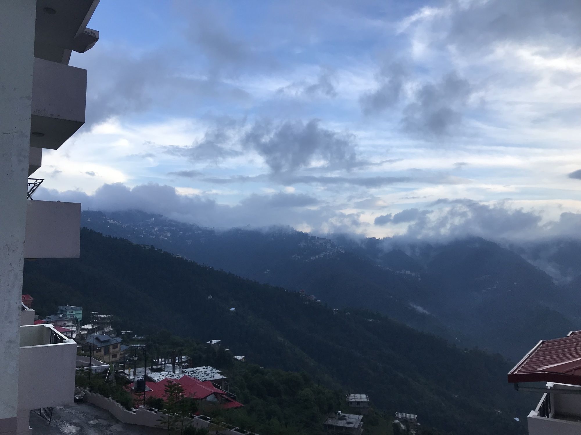 Spangle Heights - Shimla, Suites & Residences