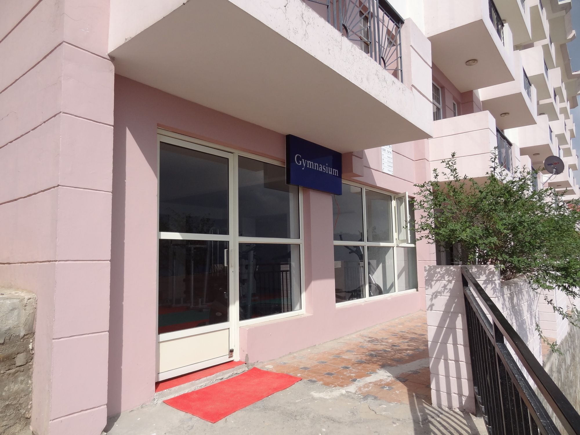 Spangle Heights - Shimla, Suites & Residences
