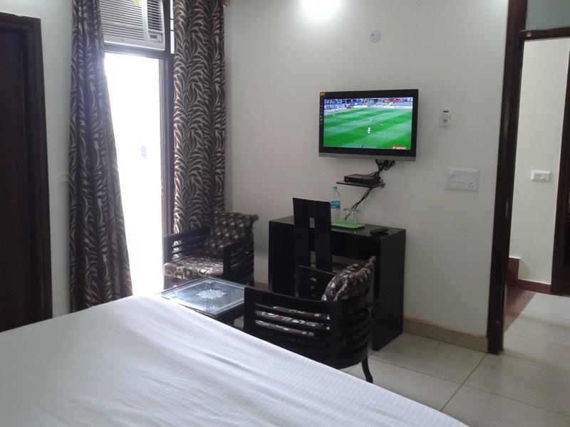 Hotel Rampal Palace