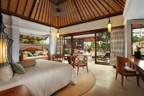 Hilton Bali Tatil Köyü