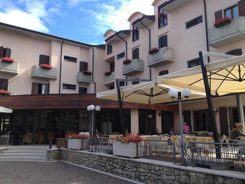 Hotel Albergo Sole, Italien, San Zeno di Montagna. Großes 1