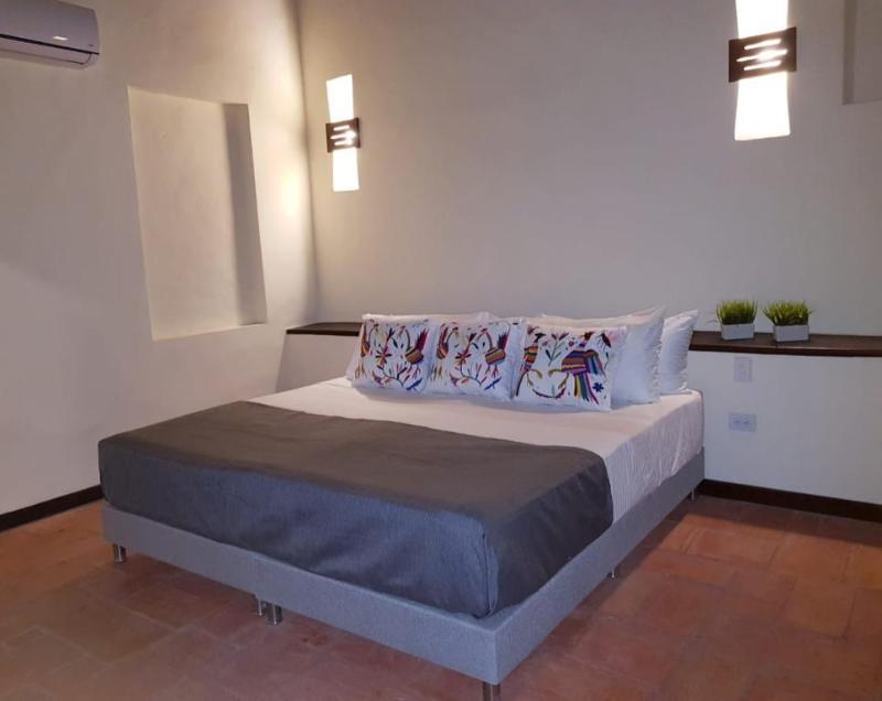 CASA BUGO