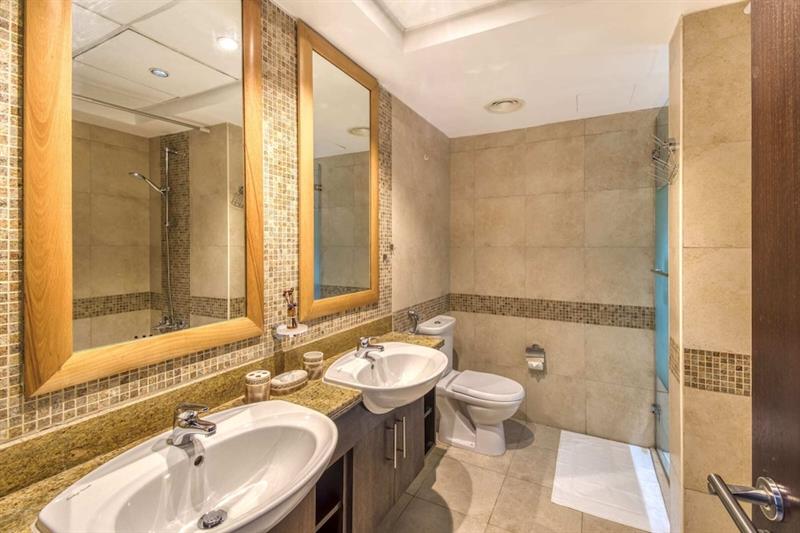 Stunning Apt With Amazing Golf Course Views, Fits 6 [VR]