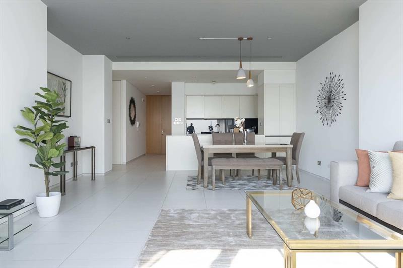 2BR Modern Apt With Magnificent Views of Dubai Skyline [VR]