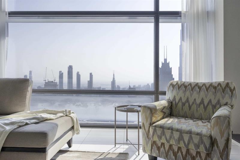 2BR Modern Apt With Magnificent Views of Dubai Skyline [VR]