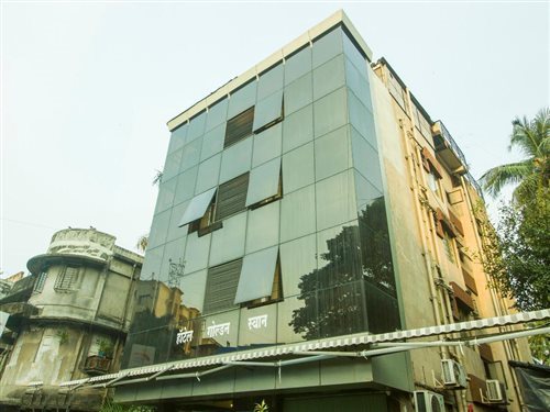 Hotel Golden Swan