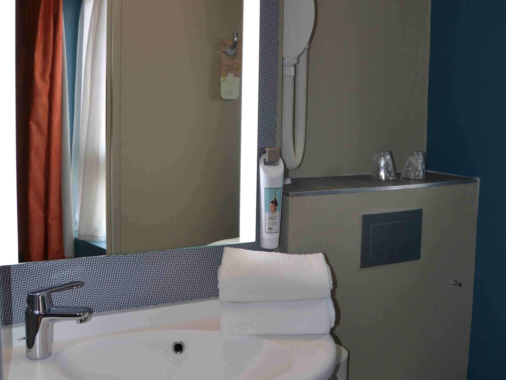 Hotel B&B Hotel Reims Centre Erlon, Frankreich, Reims. Großes 1