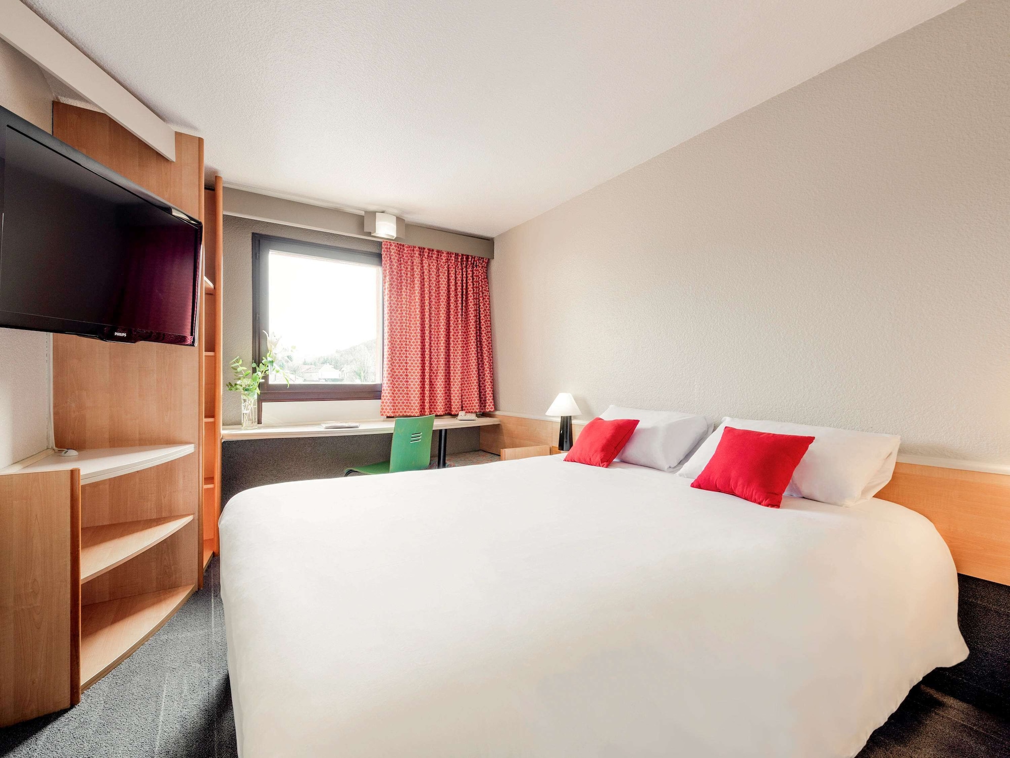 Hotel B&B Hotel Lourdes Centre, Frankreich, Lourdes. Großes 1