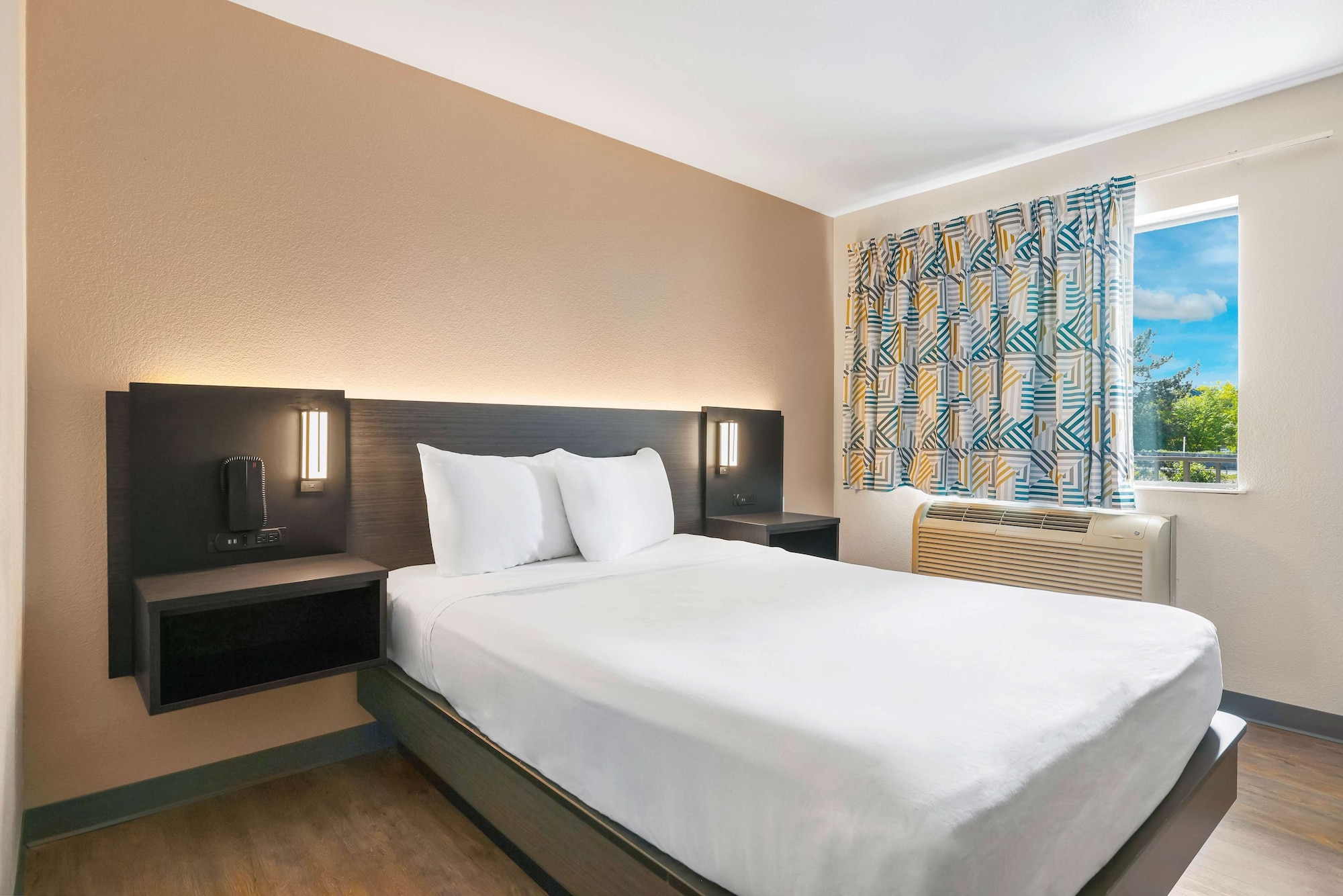 Hotel Motel6 Kirkland, WA - North Kirkland, USA, Kirkland (Washington). Großes 2