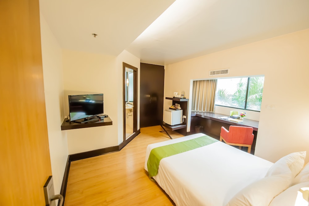 The Seasons Bangkok Huamark (ex NIDA Rooms Huamark Luxury Place at The Seasons Bangkok Huamark)