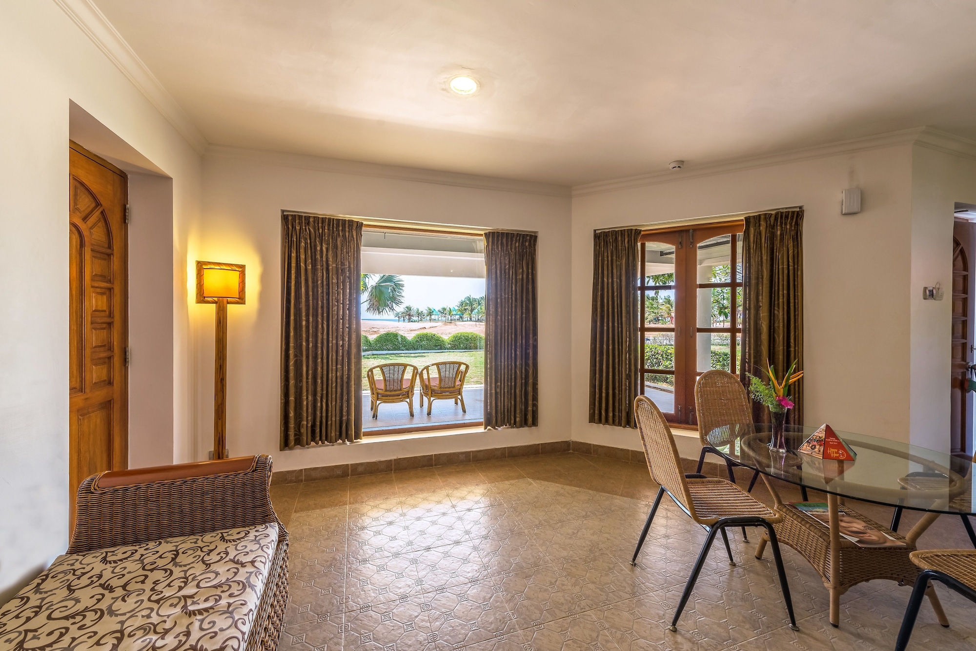 ROOM, OCEAN VIEW