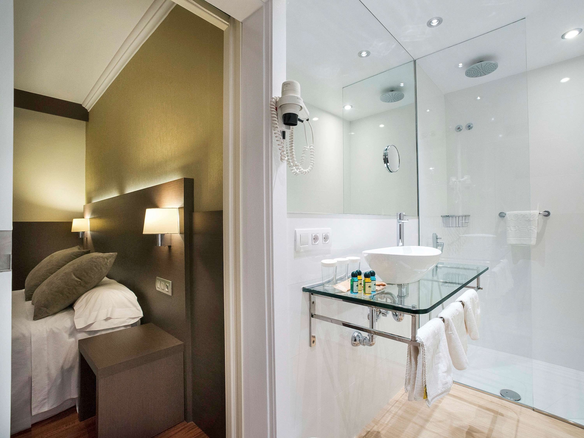 Hotel ibis Styles Figueres Ronda, Spanien, Figueres. Großes 2