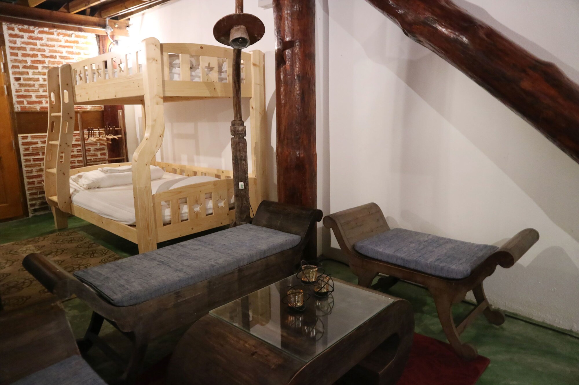 Loghome Boutique