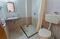 Side Image 1