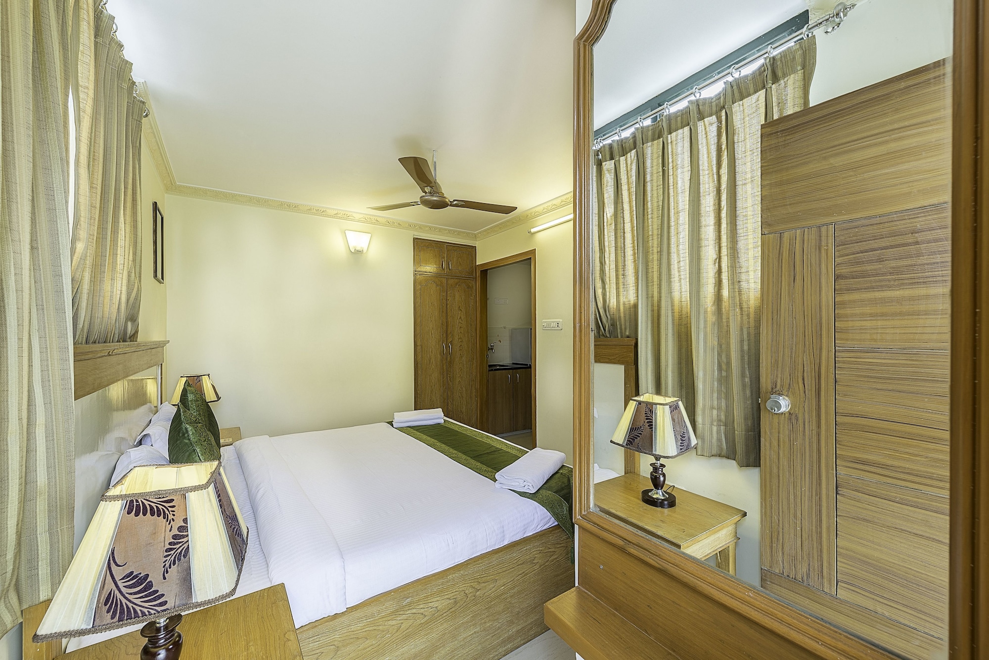 Treebo Woodsvilla Suites